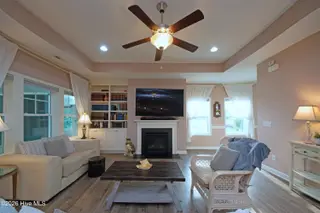 4711 Waves Point, Wilmington, NC 28412 — 3-bedroom waterfront home in Riverlights, Wilmington, NC, photo 20 of 62