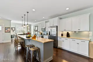1236 N Caswell Avenue, Southport, NC 28461 – photo 17: Kitchen