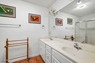 30 Lake Pinehurst Villas Road, Pinehurst, NC 28374 – photo 16: Bathroom