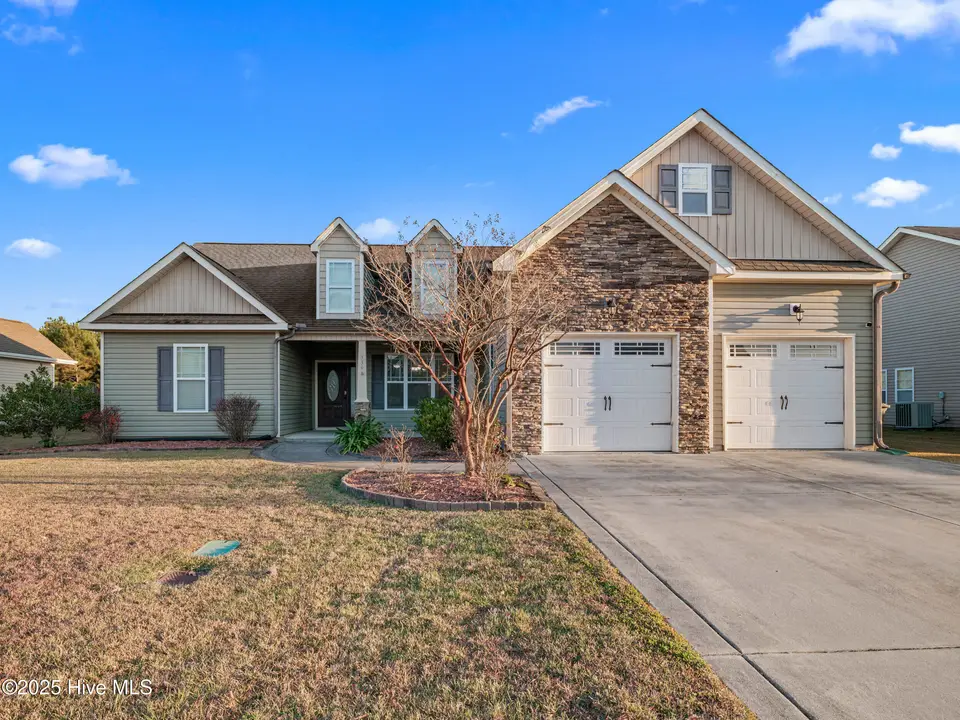 336 Sonoma Road, Jacksonville, NC 28546 – photo 1 of 42: 002_yTFd
