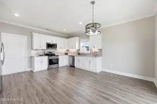 900 Finn Court, Greenville, NC 27834 – photo 7: 17-web-or-mls-BLS_0044