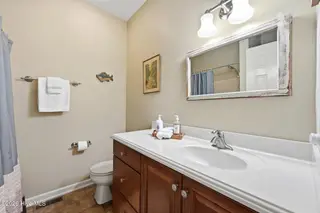 8004 Club House Drive, New Bern, NC 28562 – photo 13: 13-23-web-or-mls-DSC_5996_edit