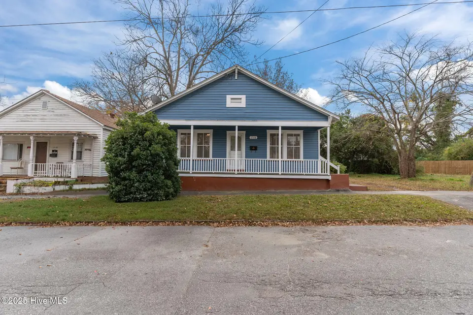 1316 Ann Street, Wilmington, NC 28401 – photo 1 of 44: 1-web-or-mls-IMG_4471