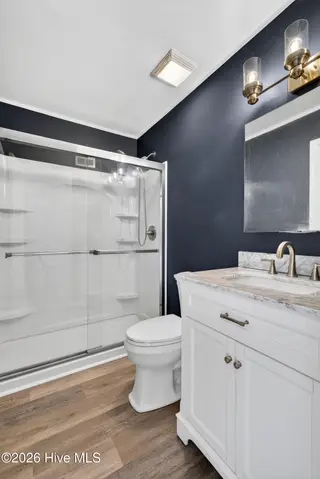 4190 Spirea Drive Unit D, Wilmington, NC 28403 – photo 17: Bathroom