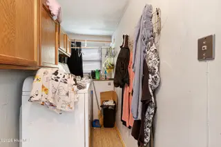 500 Maple Lane, Morehead City, NC 28557 – photo 15: Laundry room