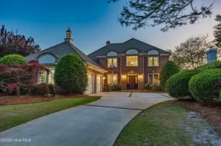 837 Fox Ridge Lane, Wilmington, NC 28405 — 4-bedroom home in Landfall, Wilmington, NC, photo 1 of 75: 001_img_9409-hdr_copy_793