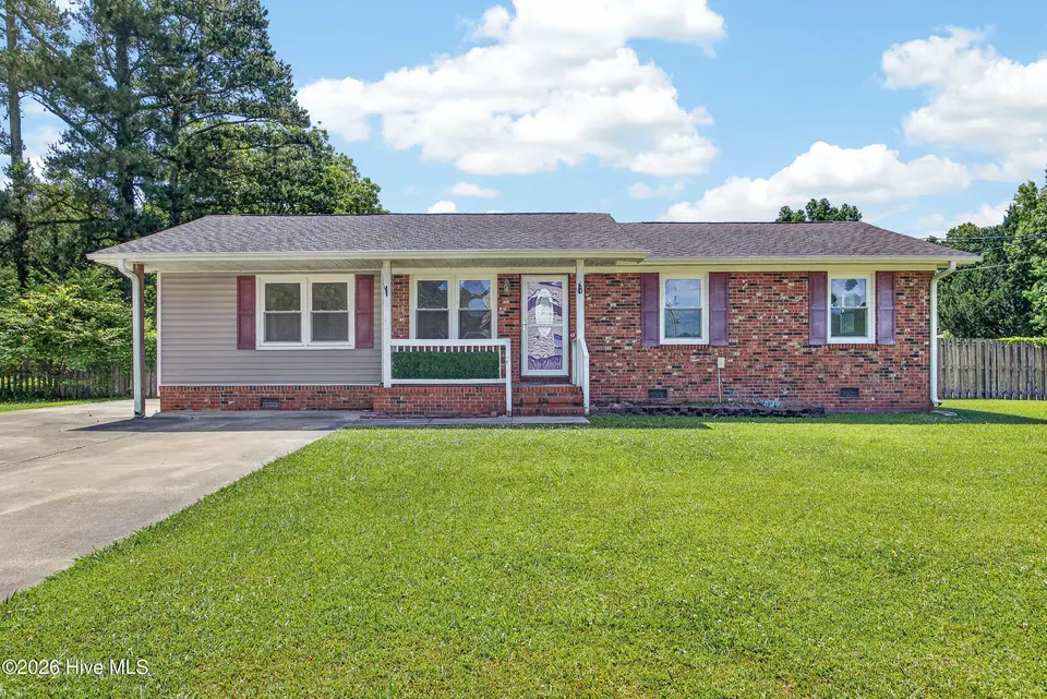 8 Sheffield Road, Jacksonville, NC 28546 – photo 1 of 35: 01