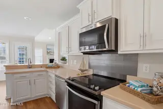 718 Sloop Pointe Lane, Kure Beach, NC 28449 – photo 15: 21_718 sloop pointe ln-00020
