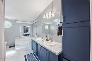 101 S Cherie Court, New Bern, NC 28562 – photo 16: 13-web-or-mls-DSC_3088_edit