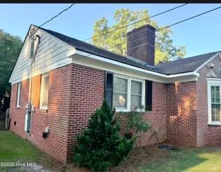 1210 Meadowood Drive, Kinston, NC 28501 – photo 4: Side of the house