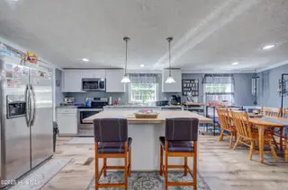 2981 Robin Drive SW, Shallotte, NC 28470 — 3-bedroom manufactured home in Shell Point, Shallotte, NC, photo 6 of 29: 2981RobinEdit-19