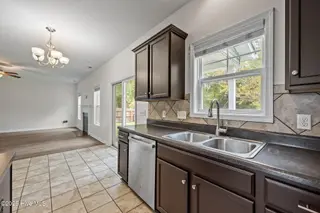 206 Merin Height Road, Jacksonville, NC 28546 – photo 16: 60-web-or-mls-_RAD7394