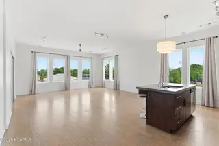 314 Davis Street Unit 301, Wilmington, NC 28401 — 2-bedroom condo in Downtown, Wilmington, NC, photo 19 of 60