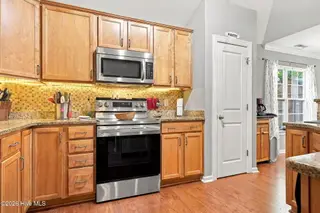 613 Rockland Drive, Greenville, NC 27858 – photo 15: 33-web-or-mls-IMG_0029