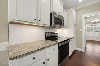 131 Nashville Drive, Archer Lodge, NC 27527 – photo 11: Undermount Lighting