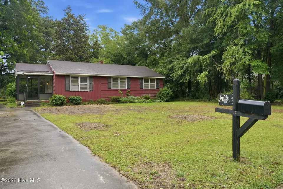 224 Banks Avenue, Goldsboro, NC 27534 — 3-bedroom home in Jefferson Park, Goldsboro, NC, photo 1 of 29: 28-web-or-mls-DSC07480