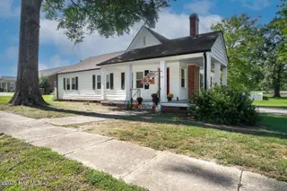 213 N Walnut Street, Spring Hope, NC 27882 – photo 3: 002-213NorthWalnutStreet-SpringHope-NC-2