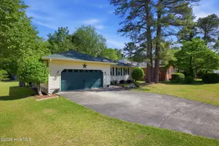 1836 Caracara Drive, New Bern, NC 28560 – photo 8: 4-web-or-mls-0c0a3627