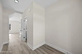 132 Dallas Drive, Beulaville, NC 28518 – photo 10: 10_hallway