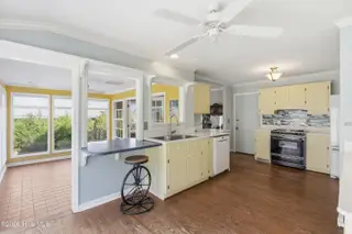 317 S Belvedere Drive, Hampstead, NC 28443 – photo 12: 317 S Belvedere Dr MLS-31