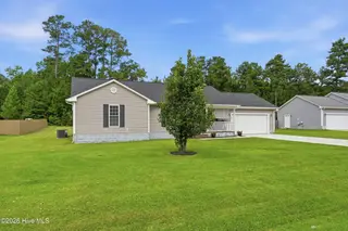 102 Laredo Drive, Jacksonville, NC 28540 – photo 4