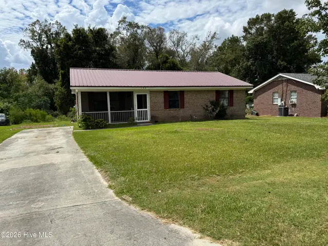 122 Hampton Drive, Castle Hayne, NC 28429