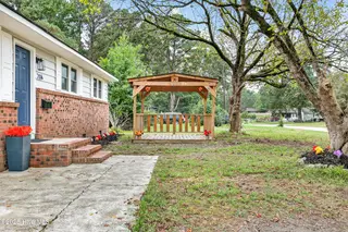 206 Regalwood Drive, Jacksonville, NC 28546 – photo 4: Front Yard