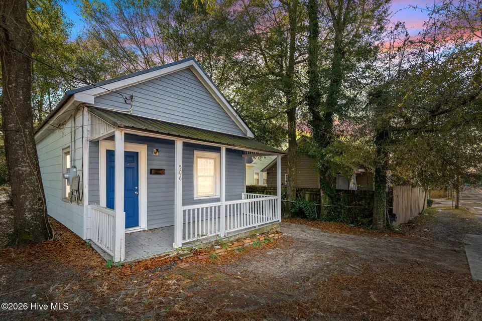 506 Wooster Street, Wilmington, NC 28401 – photo 1 of 35: 1-web-or-mls-IMG_6308