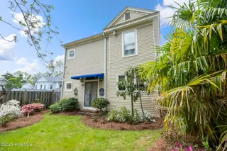 211 S 2nd Street, Wilmington, NC 28401 – photo 13: web-62
