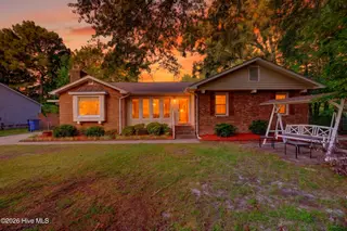 107 Guinevere Lane, Greenville, NC 27858 – photo 6: 005_DSC_1103#twilight