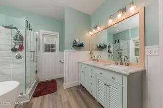 706 Daniel Lindsey Court, Sneads Ferry, NC 28460 — 3-bedroom home in Grantwood, Sneads Ferry, NC, photo 17 of 33: 30MASTER