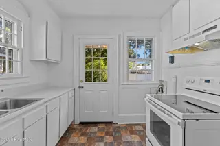1910 Church Street, Wilmington, NC 28403 – photo 17: 12-web-or-mls-BTS07393
