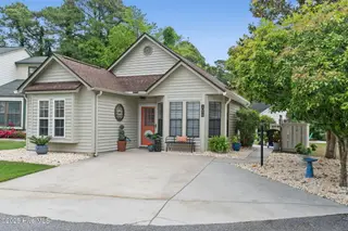 1056 Valley Drive, Calabash, NC 28467 — 3-bedroom home in Hidden Valley, Calabash, NC, photo 2 of 39: 1056 Valley Drive - Calabash (3)