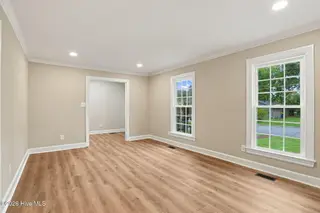 2214 Somerset Drive N, Wilson, NC 27893 — 4-bedroom home in Smith Properties, Wilson, NC, photo 10 of 37: 19-web-or-mls-DSC04599