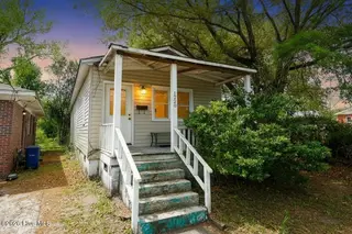 1220 Queen Street, Wilmington, NC 28401 – photo 1: 69f23eaa40ef7acae91fcc67