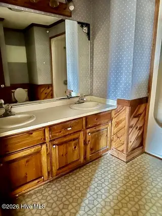 7613 Princess Ann Road, Evergreen, NC 28438 – photo 17: IMG_8544