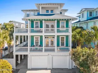 306 Coral Drive, Wrightsville Beach, NC 28480 — 5-bedroom home in Harbor Island, Wrightsville Beach, NC, photo 7 of 57: 004_306_coral_drive-01_582