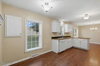 225 Gurley Dairy Road, Pikeville, NC 27863 — 2-bedroom manufactured home in Western Wayne Estates, Pikeville, NC, photo 12 of 30: 16-225 Gurley Dairy Rd-16