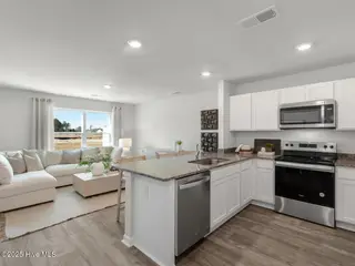 136 N Grassland Road Unit 7, Surf City, NC 28445 – photo 6: Similar