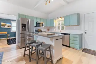 1909 S Shore Drive, Surf City, NC 28445 – photo 13: 13-web-or-mls-IMG_8761RE