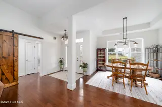 8112 Saltcedar Drive, Wilmington, NC 28411 – photo 5: Foyer Entrance