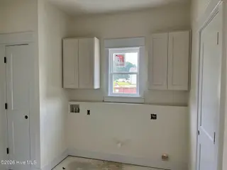580 Foreman Bundy Road, Elizabeth City, NC 27909 – photo 5: Laundry room