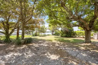 2205 Front Street, Beaufort, NC 28516 – photo 5: 5-web-or-mls-2205 Front St 005