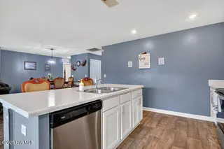 673 Chester Way NE, Leland, NC 28451 — 3-bedroom home in SeaBrooke, Leland, NC, photo 8 of 50