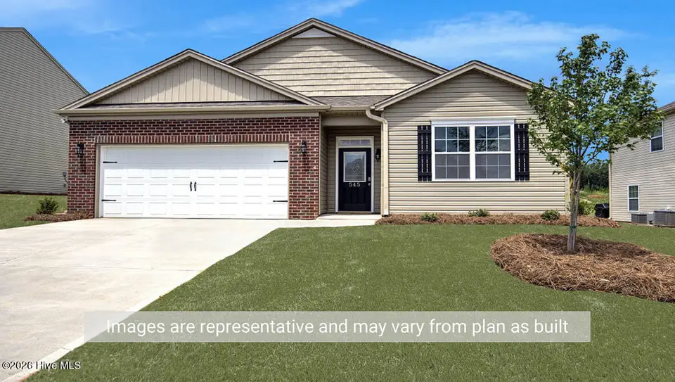 1424 Green Ridge Drive, Winterville, NC 28590 – photo 1 of 29: Cali N Exterior