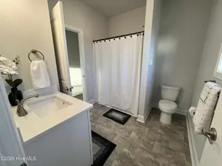 1132 Coral Reef Drive, New Bern, NC 28560 – photo 15: 80c05b09-872c-4aff-b953-4db2db35430e
