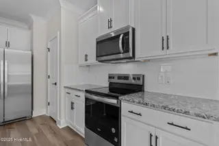 79 S Umbrella Palm Drive, Hampstead, NC 28443 – photo 8: 7-web-or-mls-DSC01889