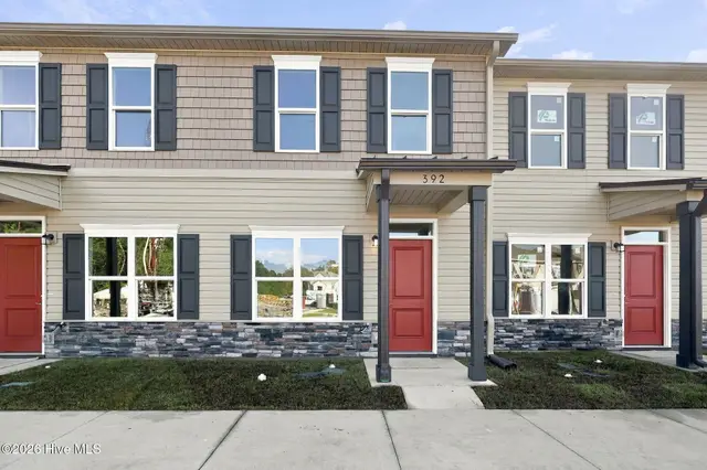 392 Boyington Place Road, Midway Park, NC 28544
