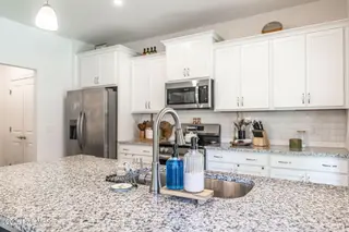 433 Kendall Drive, Southern Pines, NC 28387 – photo 15: Kitchen