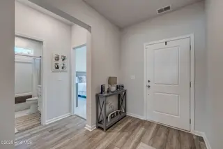 6909 English Holly Court SW, Ocean Isle Beach, NC 28469 — 3-bedroom home in Cameron Woods, Ocean Isle Beach, NC, photo 7 of 55: 6909EnglishHollyCourtSW(21)